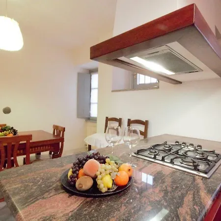 Magnolia Nyaraló Como